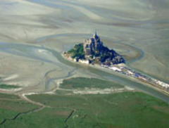 Le Mont Saint Michel a besoin d'argent pour supprimer ses chateaux de sable - Batiweb
