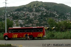 Rio érige des murs autour de ses favelas - Batiweb