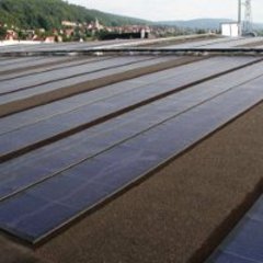 Cinq MWc d'installations photovoltaïques en toiture - Batiweb