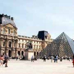 Idée de ballade d'automne, le grand parmi les grands - Le Louvre - Batiweb