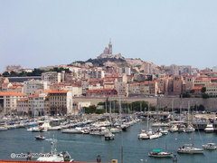 Des "ombrières" sur le Vieux-Port à Marseille - Batiweb