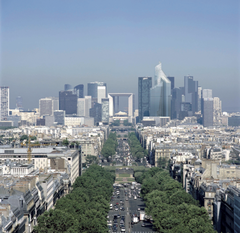 Tour First, l'emblème du renouveau de La Défense - Batiweb