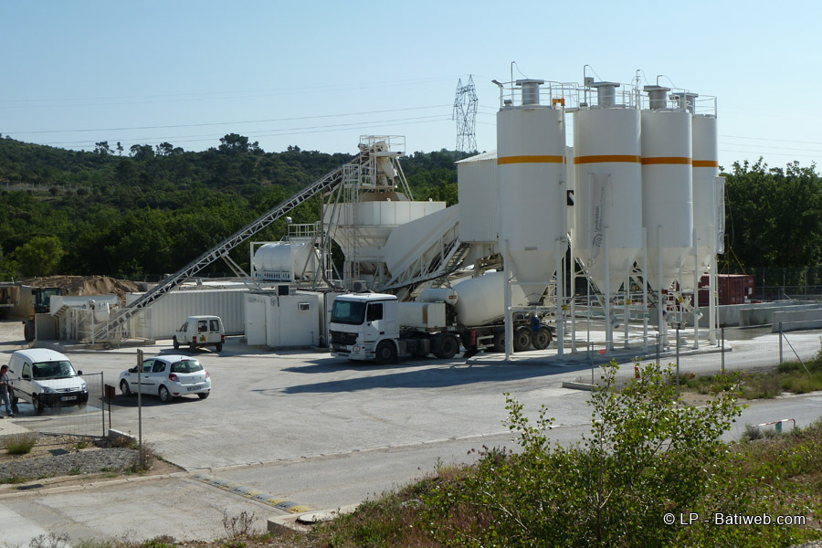 Béton : travail de précision sur un réacteur à Cadarache - Batiweb