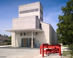 Un ancien silo à grain transformé en lieu d’exposition - Batiweb