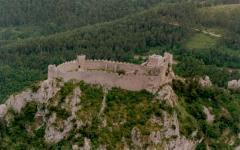 Puilaurens : un château cathare illuminé de LED - Batiweb