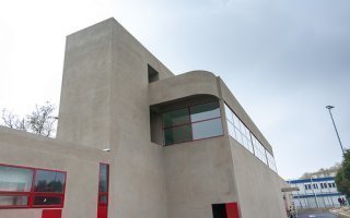 Restauration achevée pour le premier collège tout béton de France - Batiweb