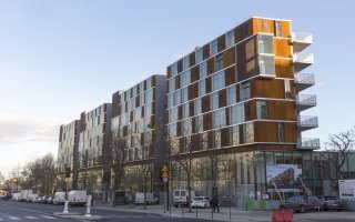 La bibliothèque Jacqueline de Romilly, un bâtiment lumineux - Batiweb