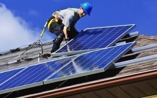 Suppression du bonus tarifaire : la filière photovoltaïque demande un délai d'adaptation - Batiweb