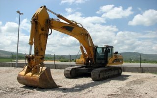 Caterpillar annonce son retrait du site de Rantigny en 2015 - Batiweb