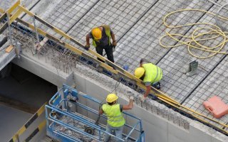 Travailleurs détachés : le Sénat vote la loi contre le dumping social - Batiweb