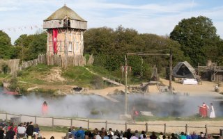 Fouille archéologique au Puy du Fou : quand la réalité rejoint la légende... - Batiweb