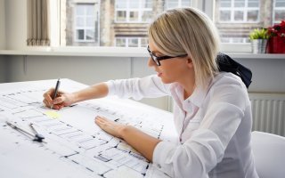 Le métier d'architecte se féminise en France - Batiweb