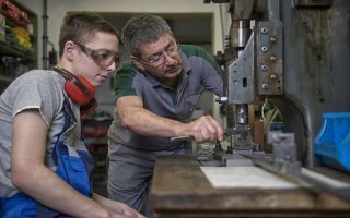 Apprentissage : le point sur les mesures prévues pour la rentrée 2015 - Batiweb