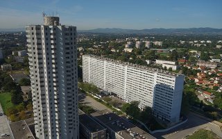 Le dernier immeuble de la Barre des 1000 à Lyon démoli - Batiweb