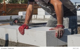 Une charte pour améliorer les chantiers de maçonnerie en blocs béton - Batiweb