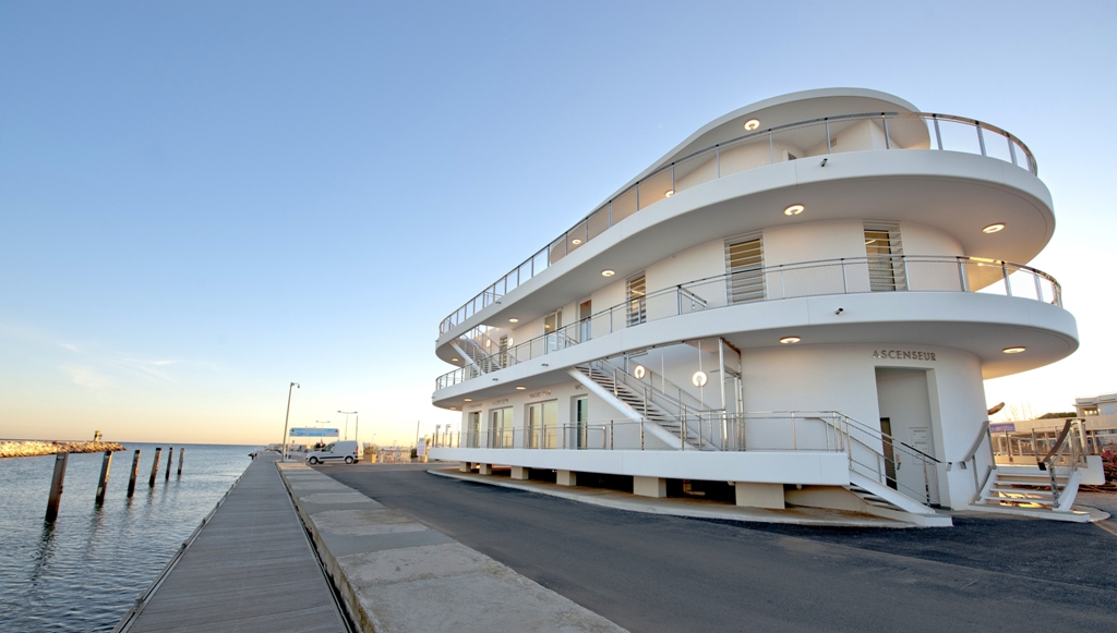 La Capitainerie de La Londe-les-Maures renaît de ses cendres  - Batiweb