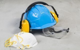 Les casques de chantier passent par la case recyclage - Batiweb