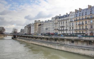 Berges de Seine : la piétonnisation rallonge le temps de transport - Batiweb