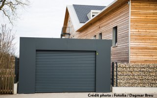 Portes de garage : les différentes solutions du marché - Batiweb