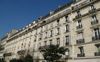 Immobilier : un volume de transactions en légère baisse en ce début d'année - Batiweb