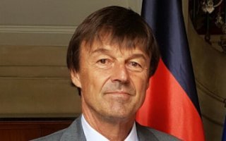 Plan de rénovation énergétique : Nicolas Hulot apporte des précisions - Batiweb