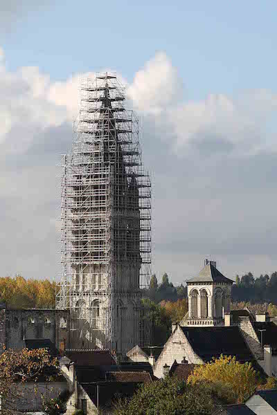 Layher fournit 72 tonnes d’échafaudage pour la réhabilitation d’un clocher - Batiweb