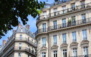 Immobilier : des transactions toujours élevées, mais jusqu’à quand ? - Batiweb