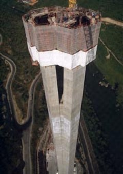 Millau, le viaduc de tous les records  - Batiweb