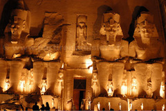 Pharaon... Homme, roi et dieu - Batiweb