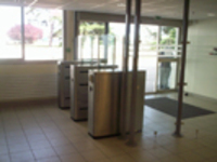 passage automatique à portes escamotables PNG - Batiweb
