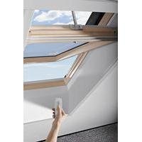 Designo R4 RotoTronic : fenêtre de toit bois ou PVC motorisée - Batiweb