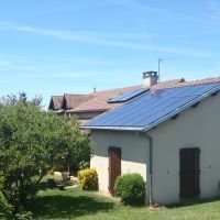 Panneaux photovoltaïques bi-verre SOLARWATT - Superpouvoirs pour tous - Batiweb