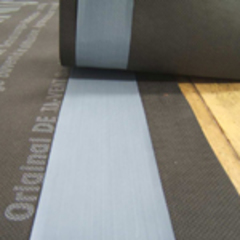 Ecrans de sous-toiture DELTA « PLUS » de DOERKEN. Avec 2  bords autocollants intégrés - Batiweb