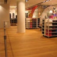 Uniqlo, leader asiatique du prêt à porter - Batiweb