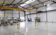 Un hangar rénové et signalisé - Batiweb