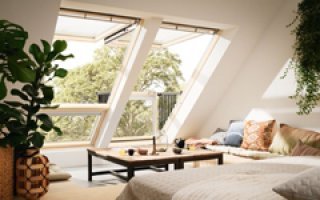 Verrière balcon VELUX CABRIO® Nouvelle Génération VELUX : Offrir une nouvelle perspective à ses combles - Batiweb