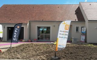 Le constructeur « Les Maisons de Loire » inaugure la première maison  à énergie positive de la région Centre Val-de-Loire,  réalisée avec le bloc béton CONFORT+ d’Alkern - Batiweb