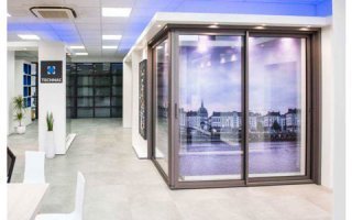 UN NOUVEAU SHOW-ROOM MENUISERIES ALUMINIUM POUR LE POINT SERVICES TECHNAL DE LILLE (59) - Batiweb